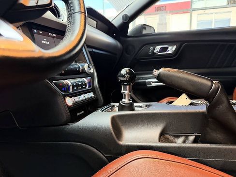 Used 2016 Ford Mustang GT Premium RWD image 16