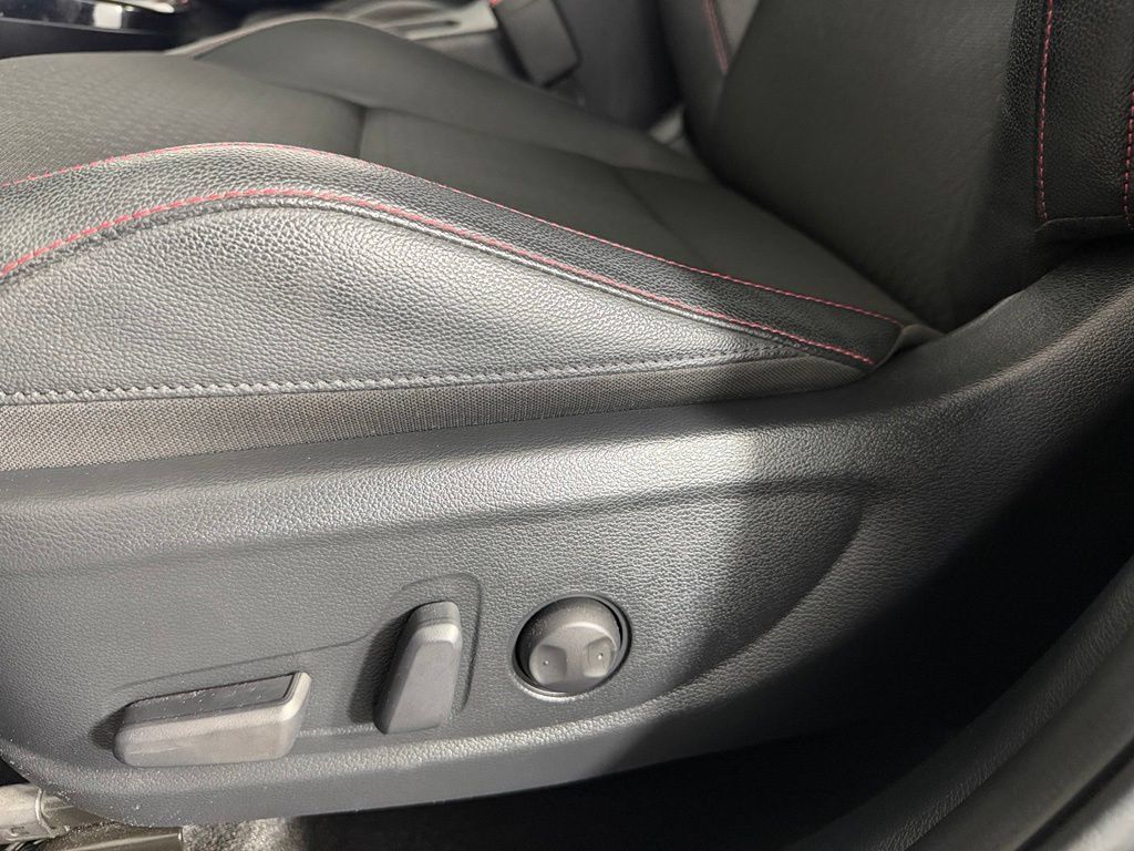 Used 2024 Kia Soul GT-Line w/ Option Group 020 FWD image 25