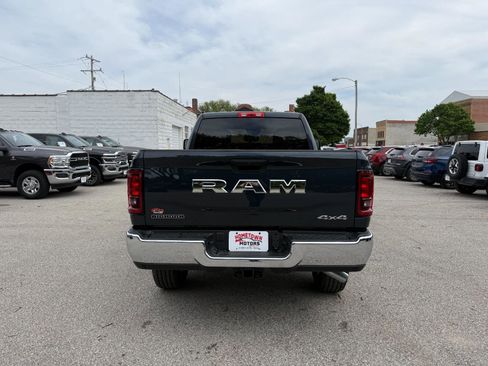 Used 2022 RAM 2500 Limited AWD/4WD image 6