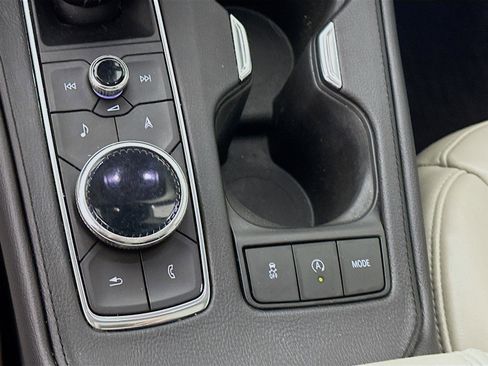 Used 2020 Cadillac XT4 Premium Luxury w/ Technology Package image 23