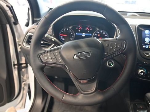 Used 2024 Chevrolet Equinox RS AWD/4WD image 21