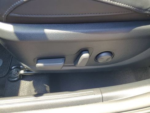 Used 2024 Kia Seltos EX FWD image 7