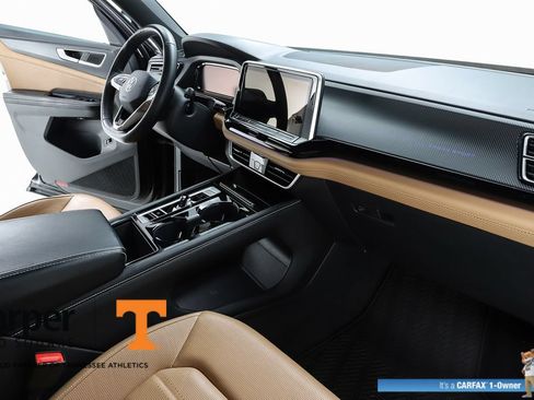 Used 2024 Volkswagen Atlas Cross Sport SEL R-Line AWD/4WD image 32