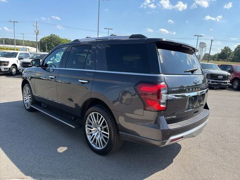 Used 2024 Ford Expedition Limited AWD/4WD image 6