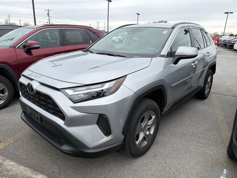 Used 2023 Toyota RAV4 XLE image 4