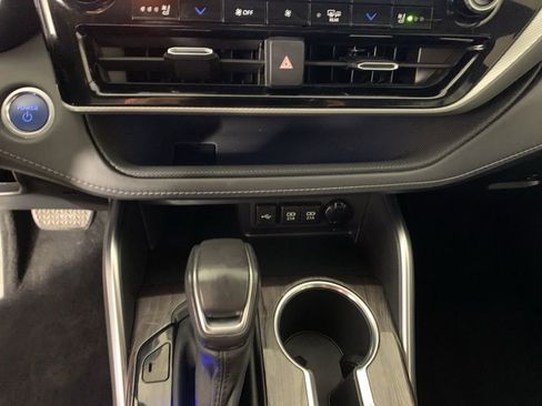Used 2021 Toyota Highlander Platinum image 27