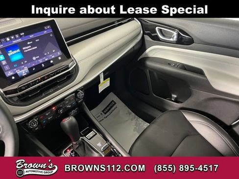 Used 2026 Jeep Compass Limited image 35