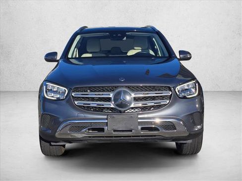 Used 2022 Mercedes-Benz GLC 300 image 2