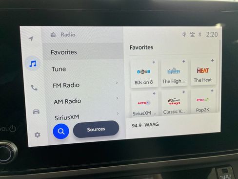 Used 2025 Toyota Camry SE image 33