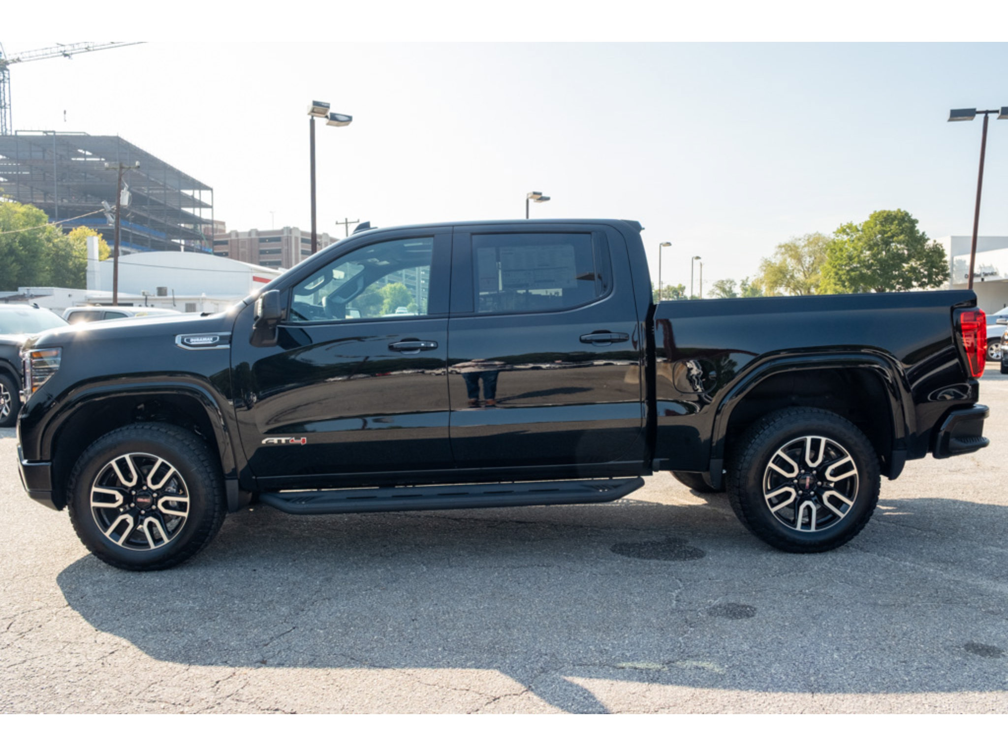 New 2026 GMC Sierra 1500 AT4 w/ AT4 Premium Package AWD/4WD image 5