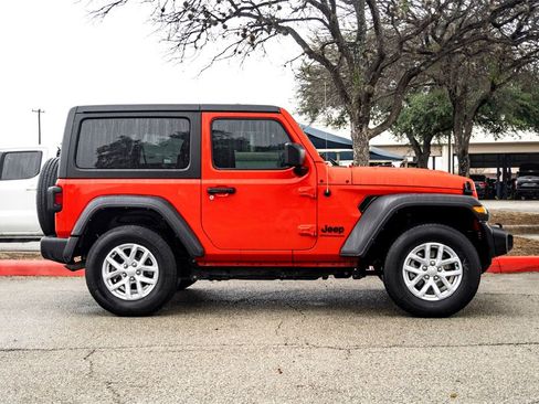 Used 2023 Jeep Wrangler Sport S image 4