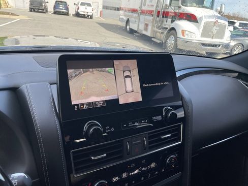 Used 2023 INFINITI QX80 Sensory w/ Cargo Package image 17