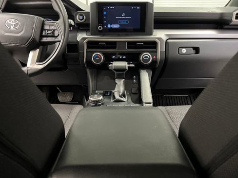 Used 2025 Toyota 4Runner SR5 AWD/4WD image 44