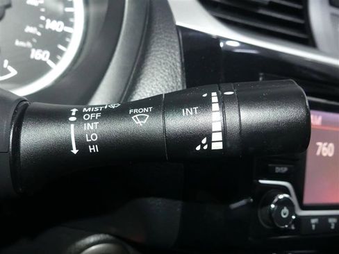 Used 2018 Nissan Sentra SV image 33