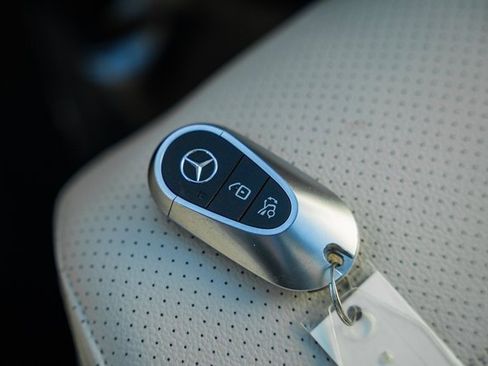 Used 2023 Mercedes-Benz C 300 4MATIC Sedan image 44