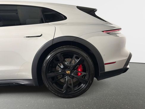 Used 2022 Porsche Taycan 4S AWD/4WD image 13
