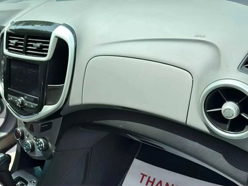 Used 2020 Chevrolet Sonic Premier image 19