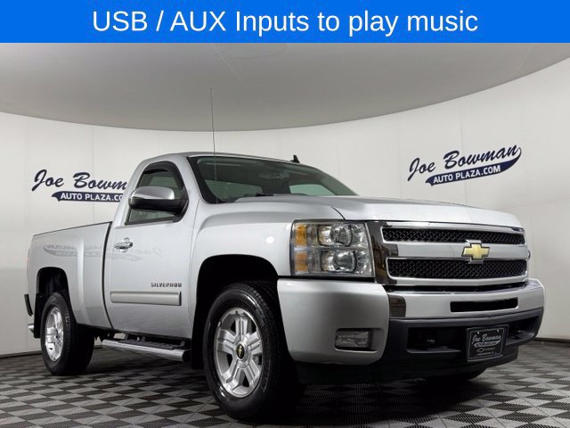Used 2011 Chevrolet Silverado 1500 LT w/ Interior Plus Package AWD/4WD image 5