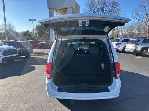 Used 2018 Dodge Grand Caravan GT image 7