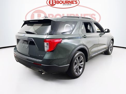 Used 2023 Ford Explorer XLT w/ Equipment Group 202A AWD/4WD image 9