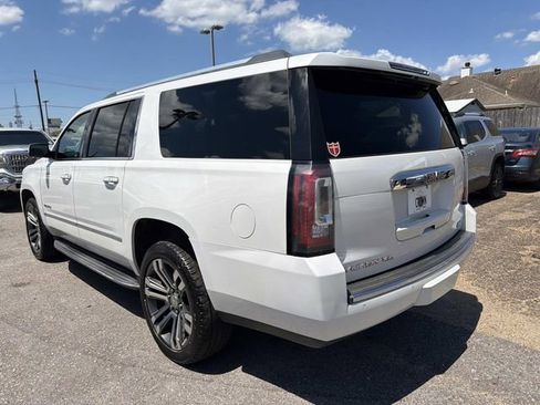 Used 2018 GMC Yukon XL Denali w/ Open Road Package RWD image 9