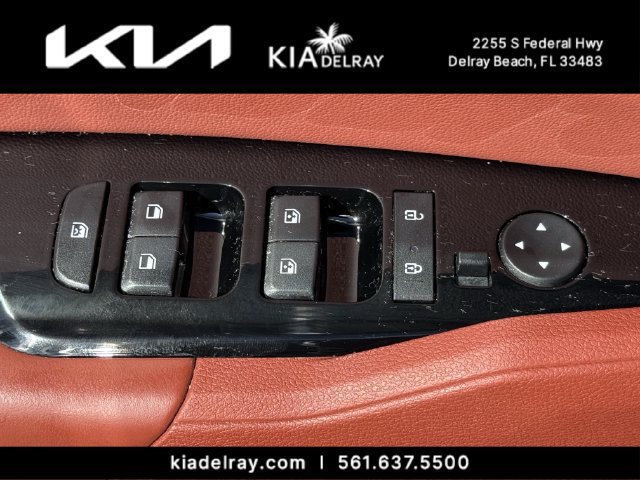 Certified 2025 Kia Sportage SX FWD image 16