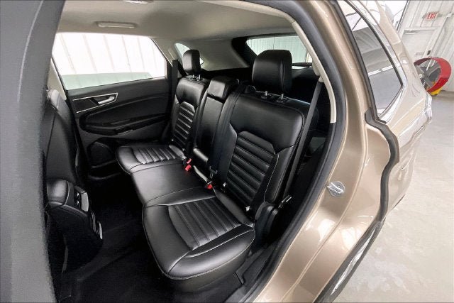 Used 2021 Ford Edge SEL w/ Convenience Package AWD/4WD image 19