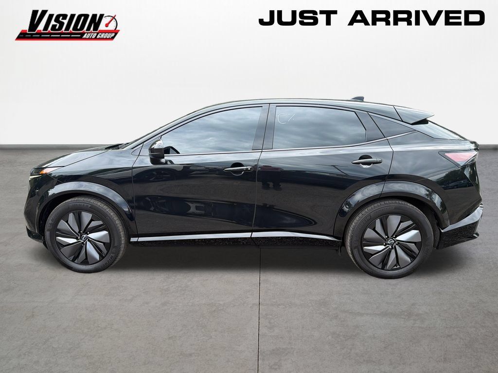 Used 2024 Nissan Ariya AWD image 8