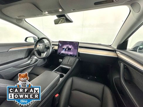 Used 2022 Tesla Model 3 Long Range AWD/4WD image 2