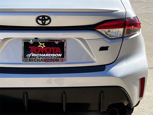 Used 2023 Toyota Corolla SE image 6