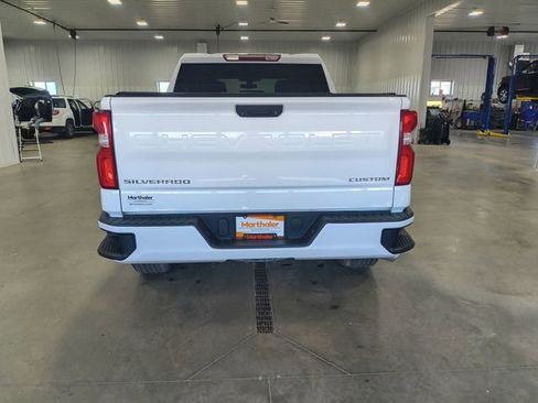 Used 2019 Chevrolet Silverado 1500 Custom AWD/4WD image 7