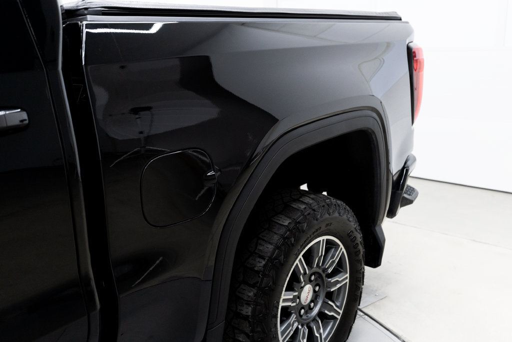 Used 2024 GMC Sierra 1500 AT4 w/ Technology Package AWD/4WD image 15