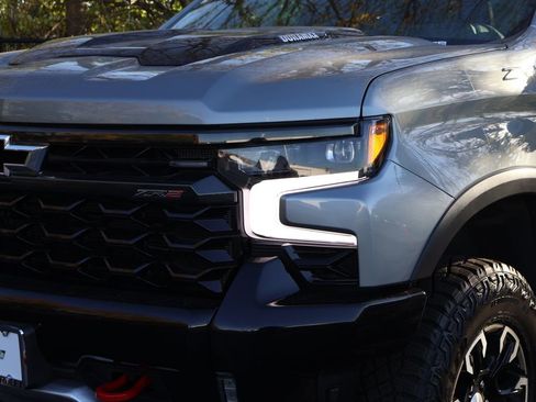 Certified 2024 Chevrolet Silverado 1500 ZR2 image 3