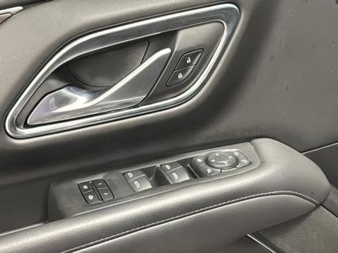 Used 2022 Chevrolet Suburban Z71 w/ Z71 Off-Road Package image 21