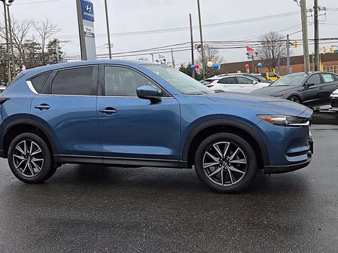 Used 2018 MAZDA CX-5 Touring image 2