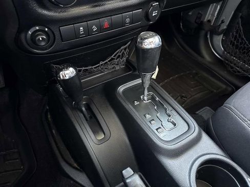 Used 2013 Jeep Wrangler Sahara image 25