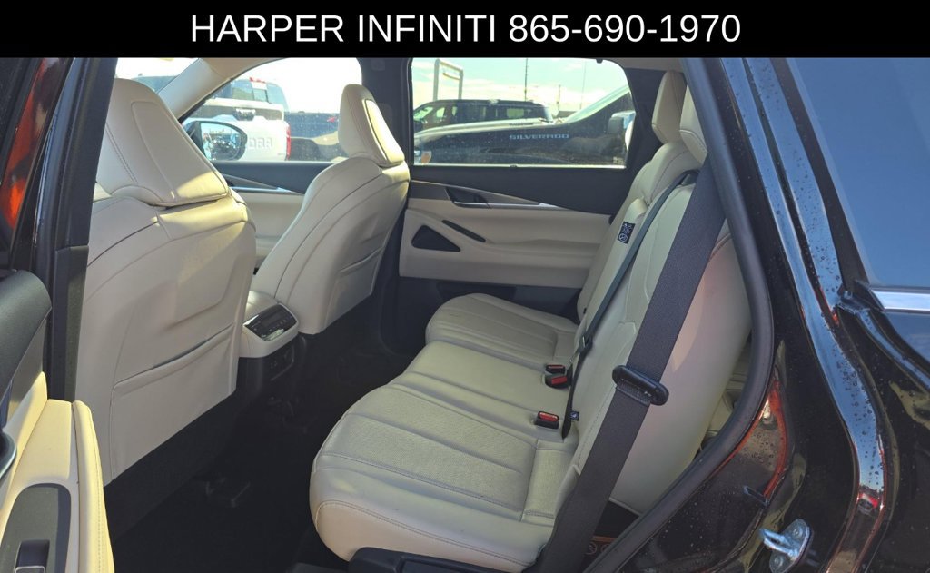 Used 2023 INFINITI QX60 Luxe w/ Cargo Package AWD/4WD image 8