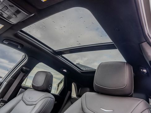 Used 2024 Cadillac XT5 Premium Luxury image 18