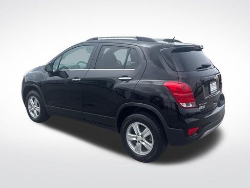 Used 2020 Chevrolet Trax LT w/ LT Convenience Package AWD/4WD image 4