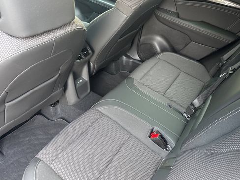 Used 2021 Buick Envision Preferred AWD/4WD image 13