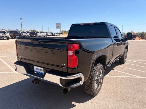 Used 2024 Chevrolet Silverado 2500 LT AWD/4WD image 8