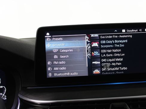 Used 2023 BMW 530e w/ M Sport Package image 21