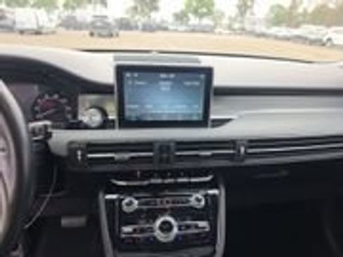 Used 2022 Lincoln Corsair FWD w/ Premium Package image 12
