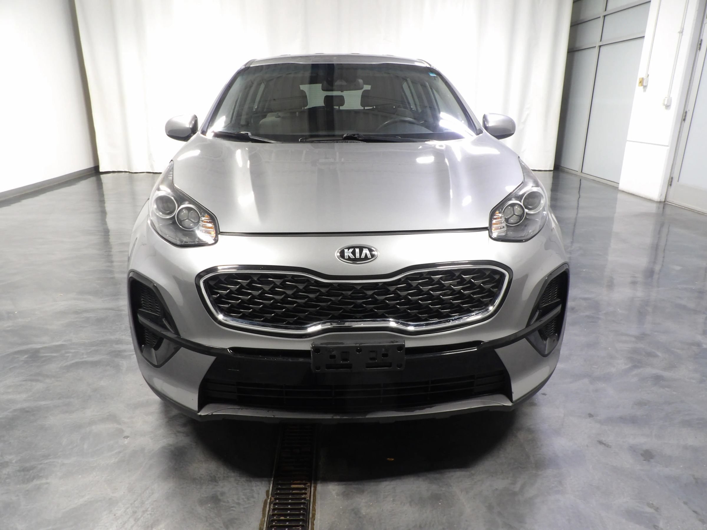 Used 2021 Kia Sportage LX FWD image 2