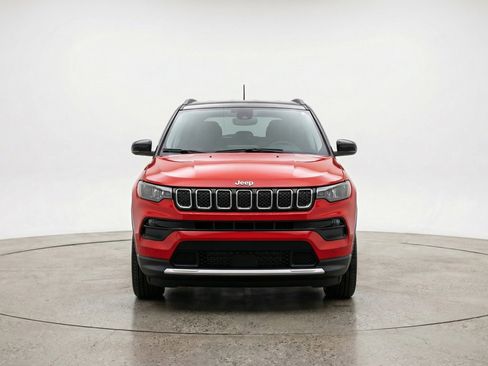 Used 2025 Jeep Compass Limited image 2
