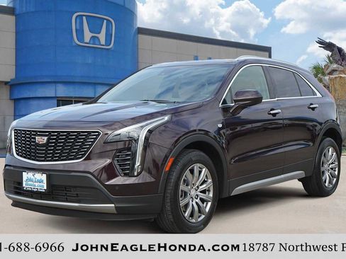 Used 2020 Cadillac XT4 Premium Luxury image 1