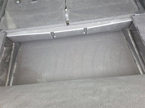 Certified 2022 Ford Explorer XLT w/ Equipment Group 202A image 28