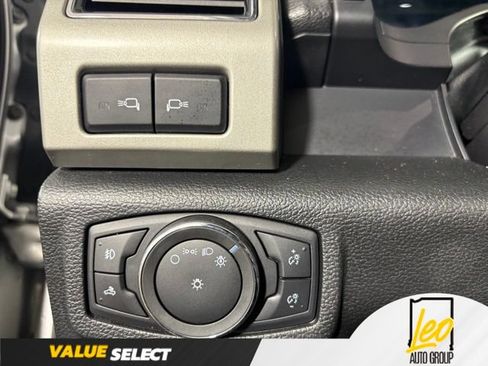Used 2017 Ford F150 Lariat w/ Equipment Group 502A Luxury AWD/4WD image 16