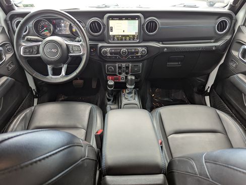 Used 2021 Jeep Wrangler Unlimited Rubicon 4xe w/ Safety Group AWD/4WD image 15