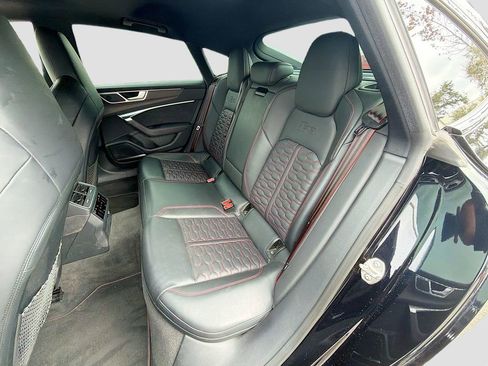 Used 2022 Audi RS 7 Sportback image 21